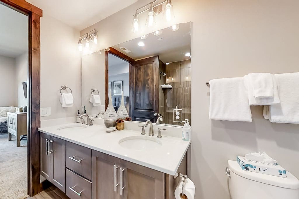 Residence at Canyons Cabriolet Lift - Image 9