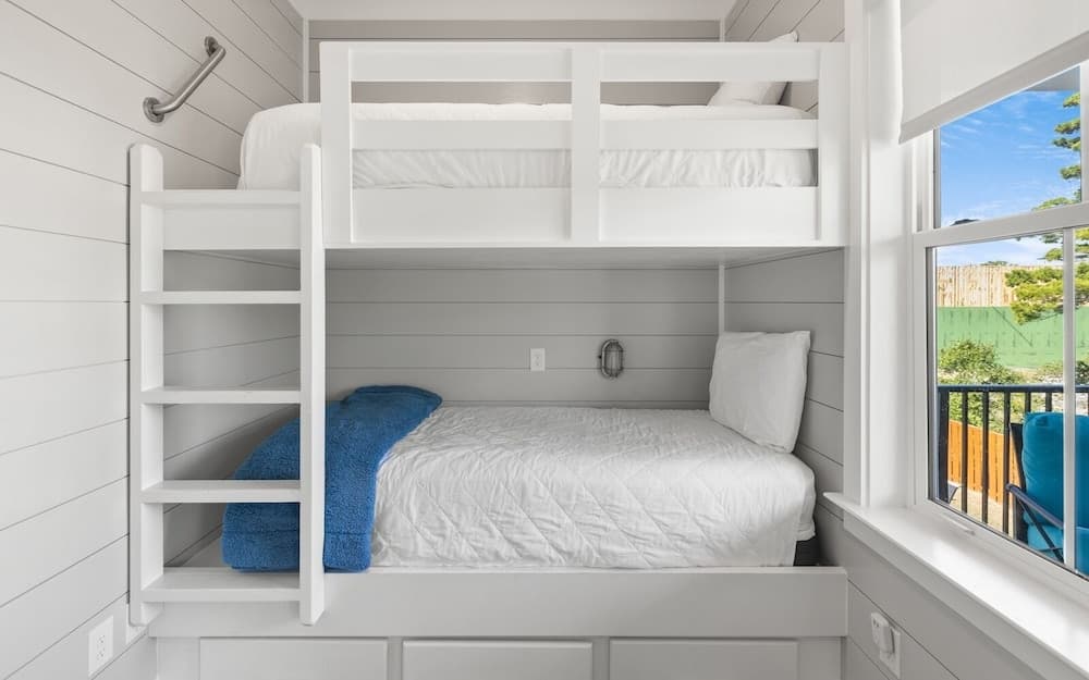 Coastal Cruiser - Image 31