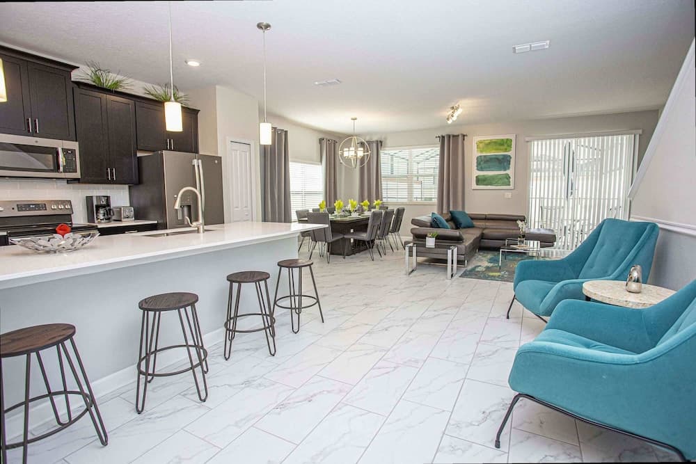 Bright Vale - Image 5