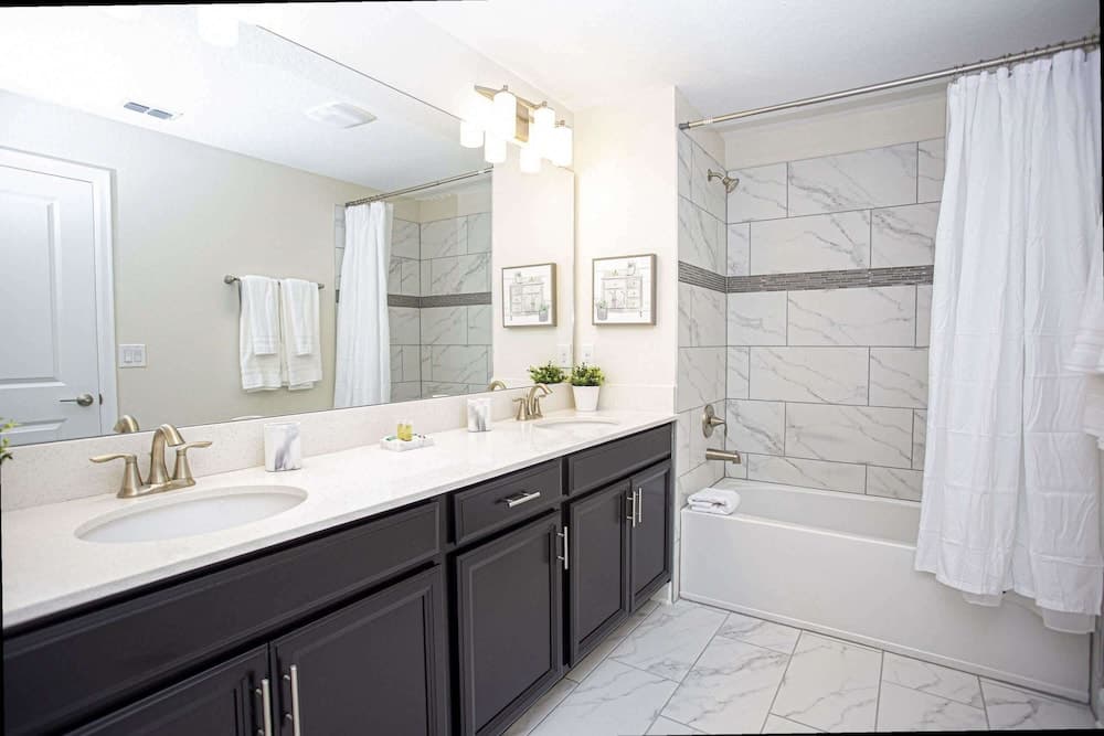 Bright Vale - Image 19