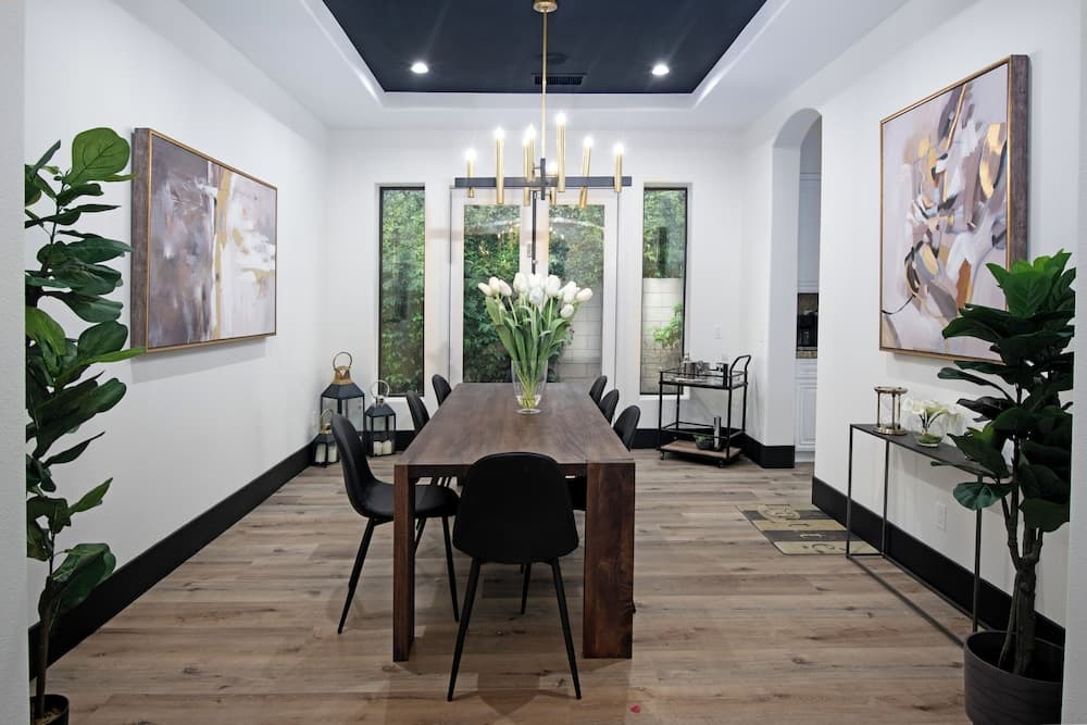 Resort Style Entertainer Villa - Image 11