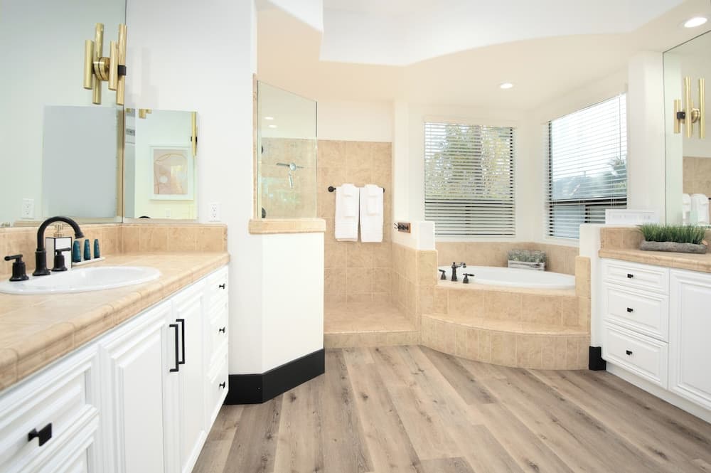 Resort Style Entertainer Villa - Image 26