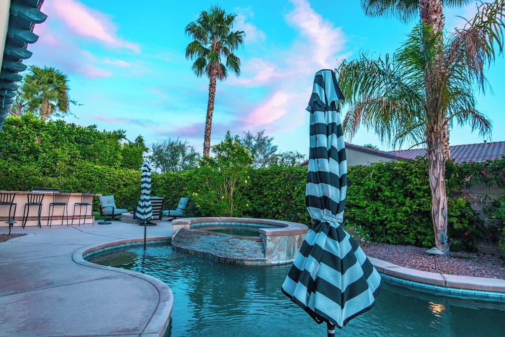 Resort Style Entertainer Villa - Image 40