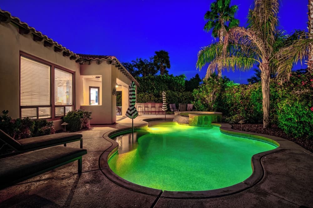 Resort Style Entertainer Villa - Image 45