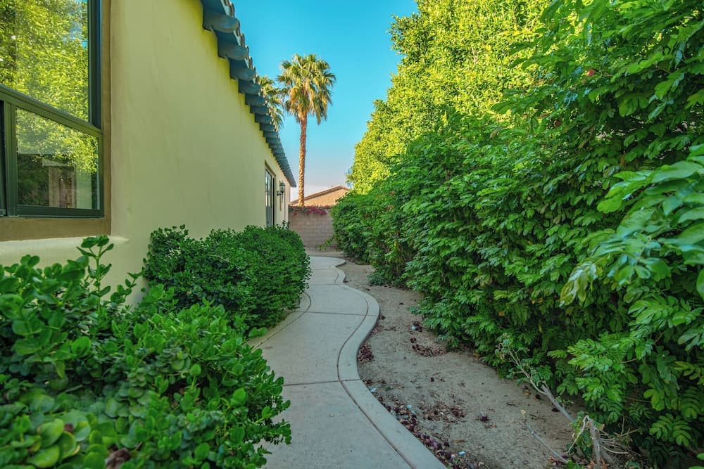 Resort Style Entertainer Villa - Image 48