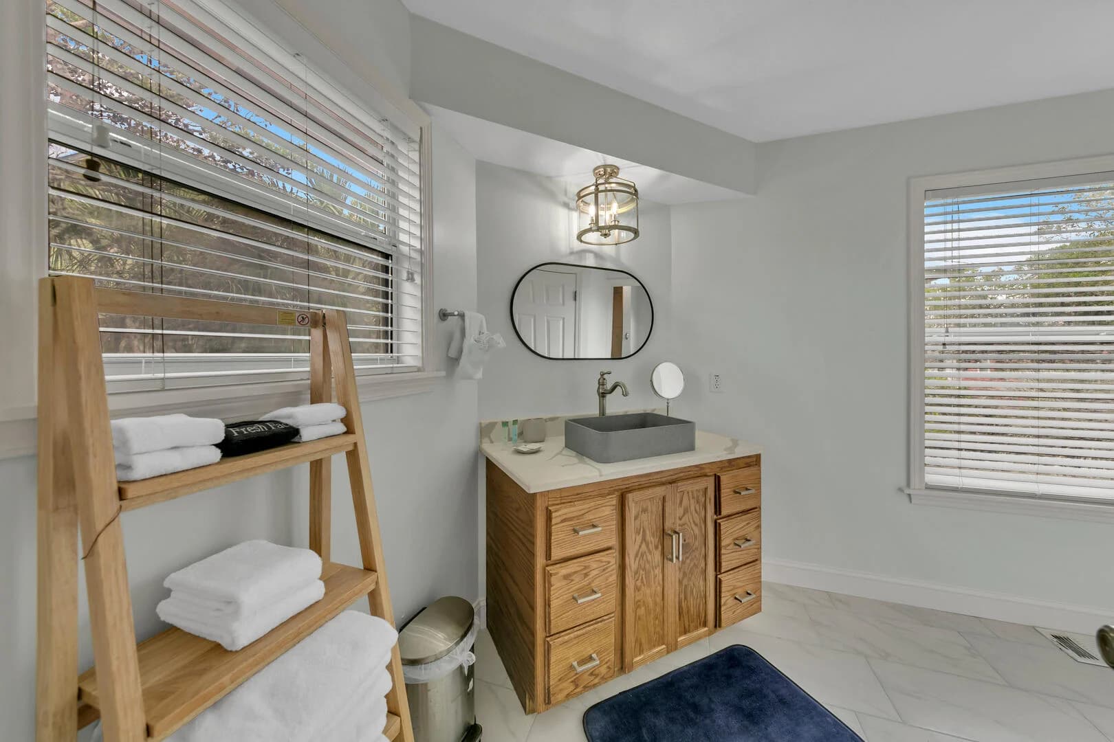 Rainbow Fish Home - Image 28