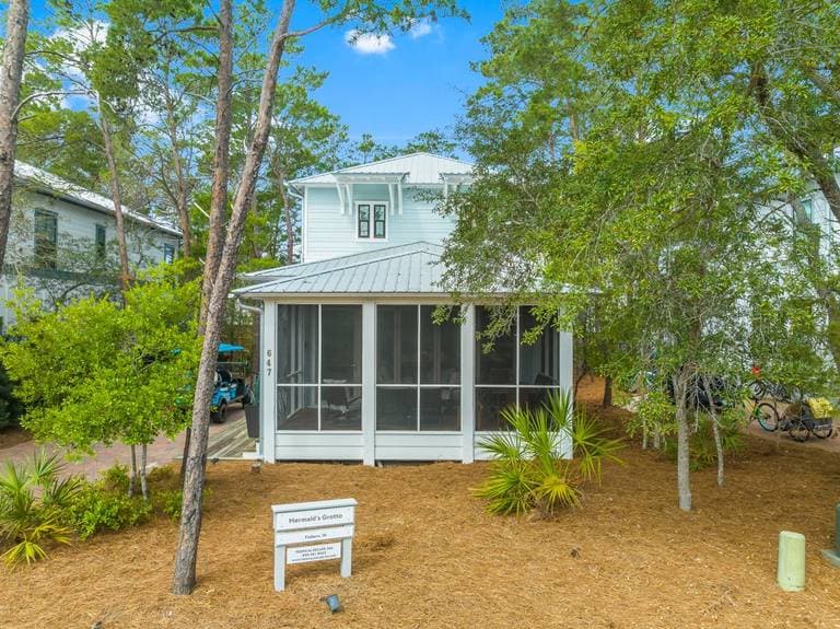 Mermaids Grotto - Image 26