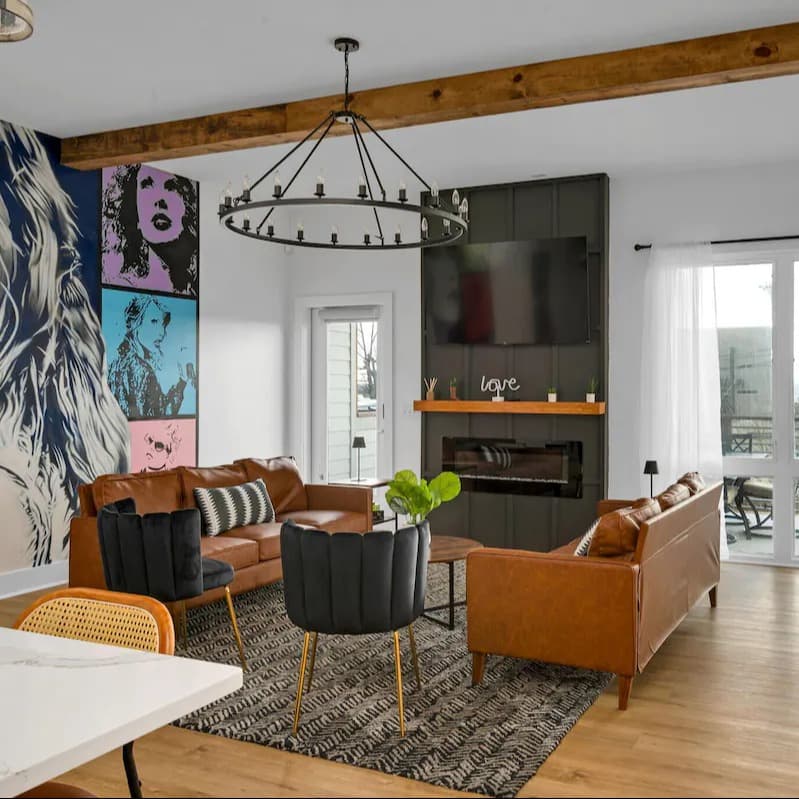 Era's House - Image 1