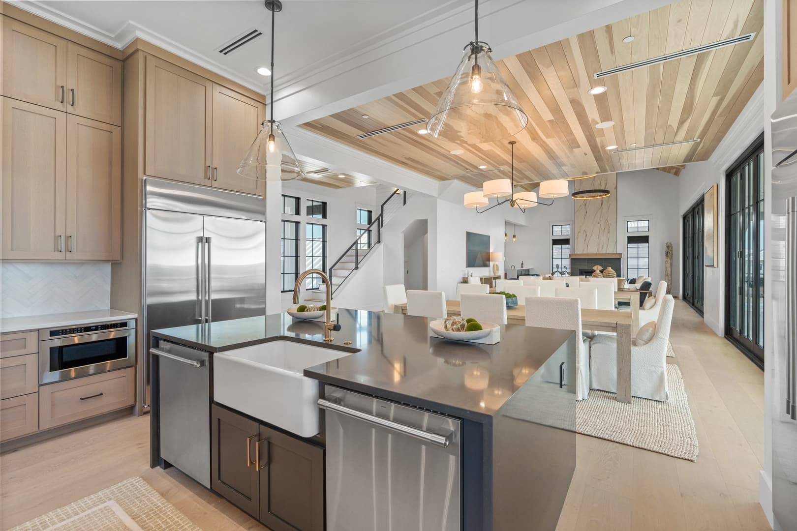 Grand Pearl - Image 101