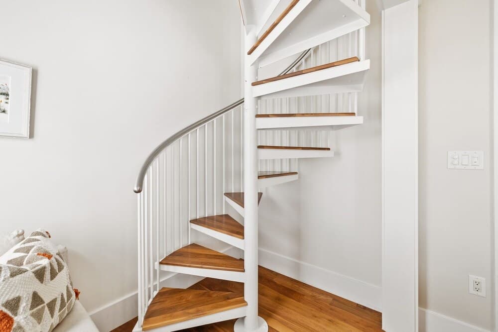 Watercolor Yankee - Image 32