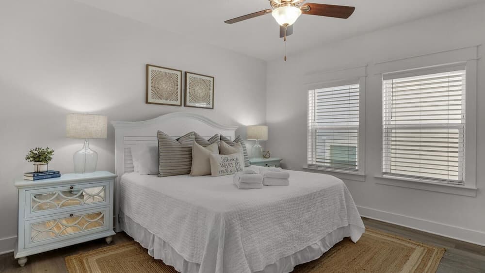 Serene Near the Sea - Image 11