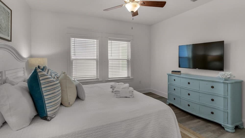 Serene Near the Sea - Image 12