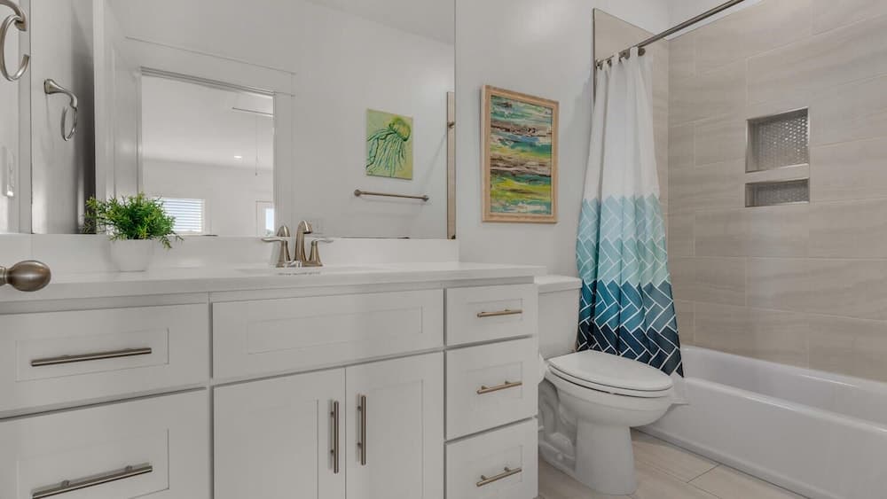 Serene Near the Sea - Image 31