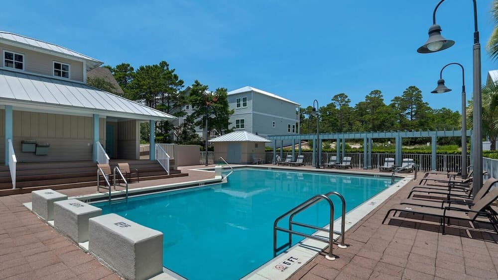 Serene Near the Sea - Image 33