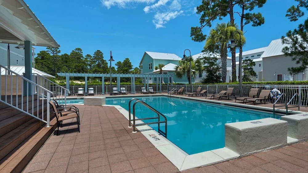 Serene Near the Sea - Image 36