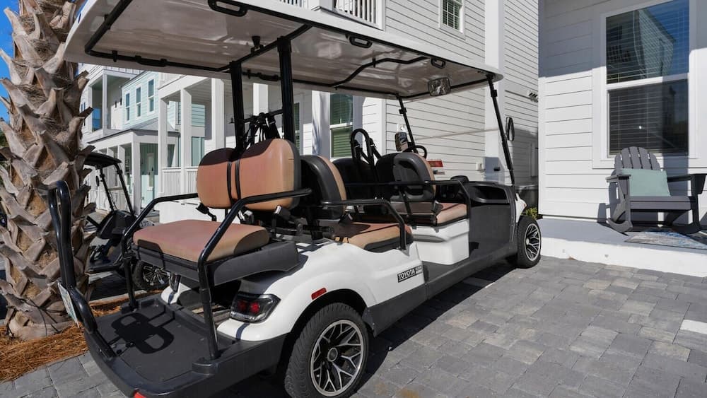 Serene Near the Sea - Image 51