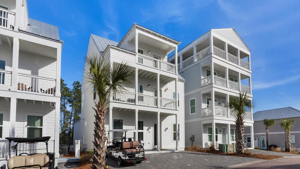 Serene Near the Sea - Image 53