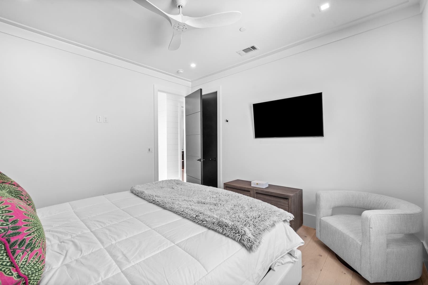 Endless Views - Image 41