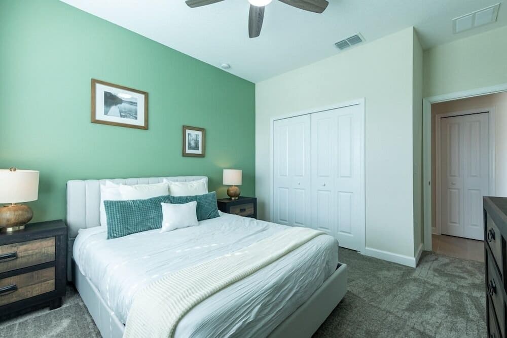 Zenith Square - Image 8