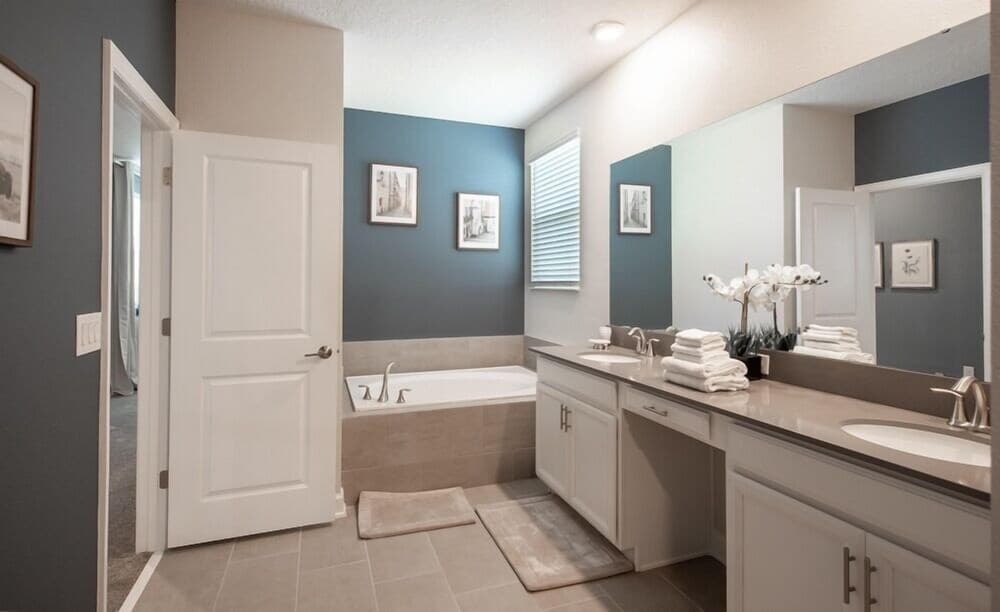 Zenith Square - Image 17