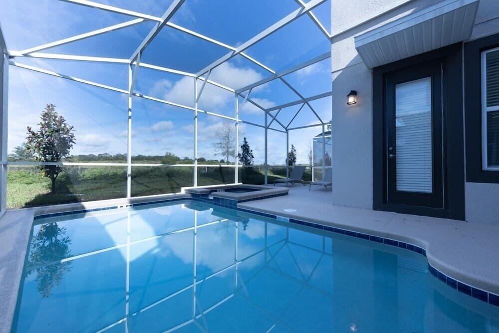 Zenith Square - Image 24