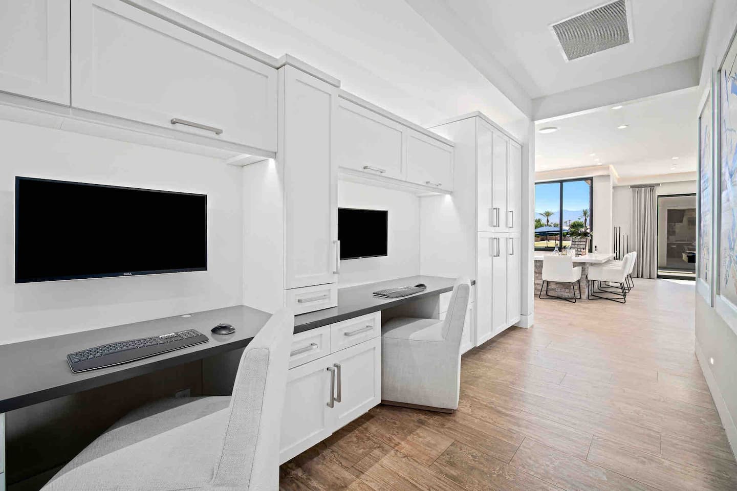 Palm Desert Estate - Image 20