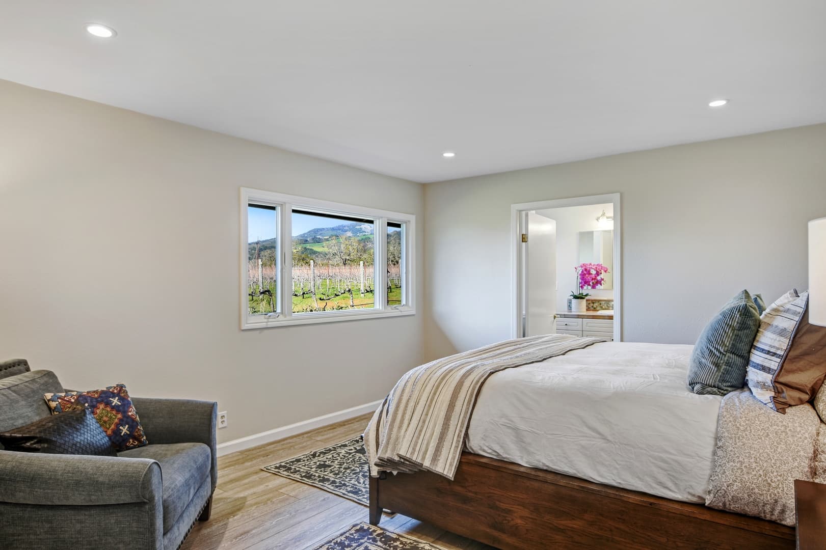 Vineyard Vista - Image 33