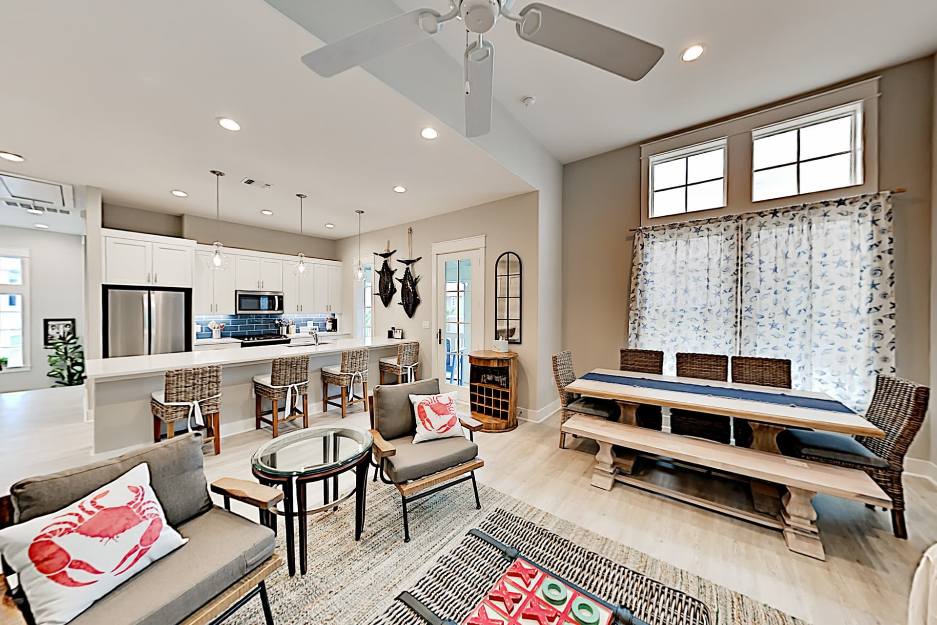 Crab Manor - Image 4