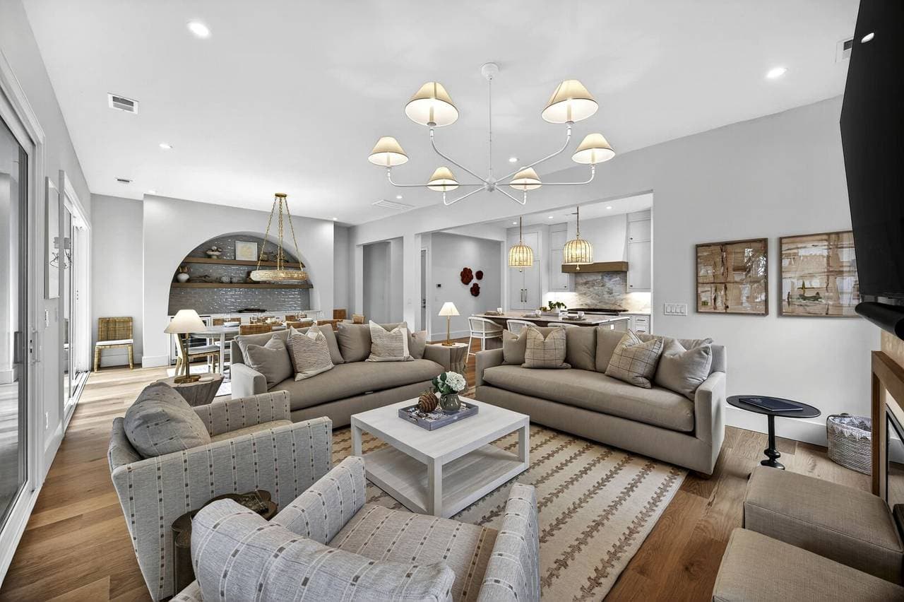 Cameron Coastal Retreat - Image 1