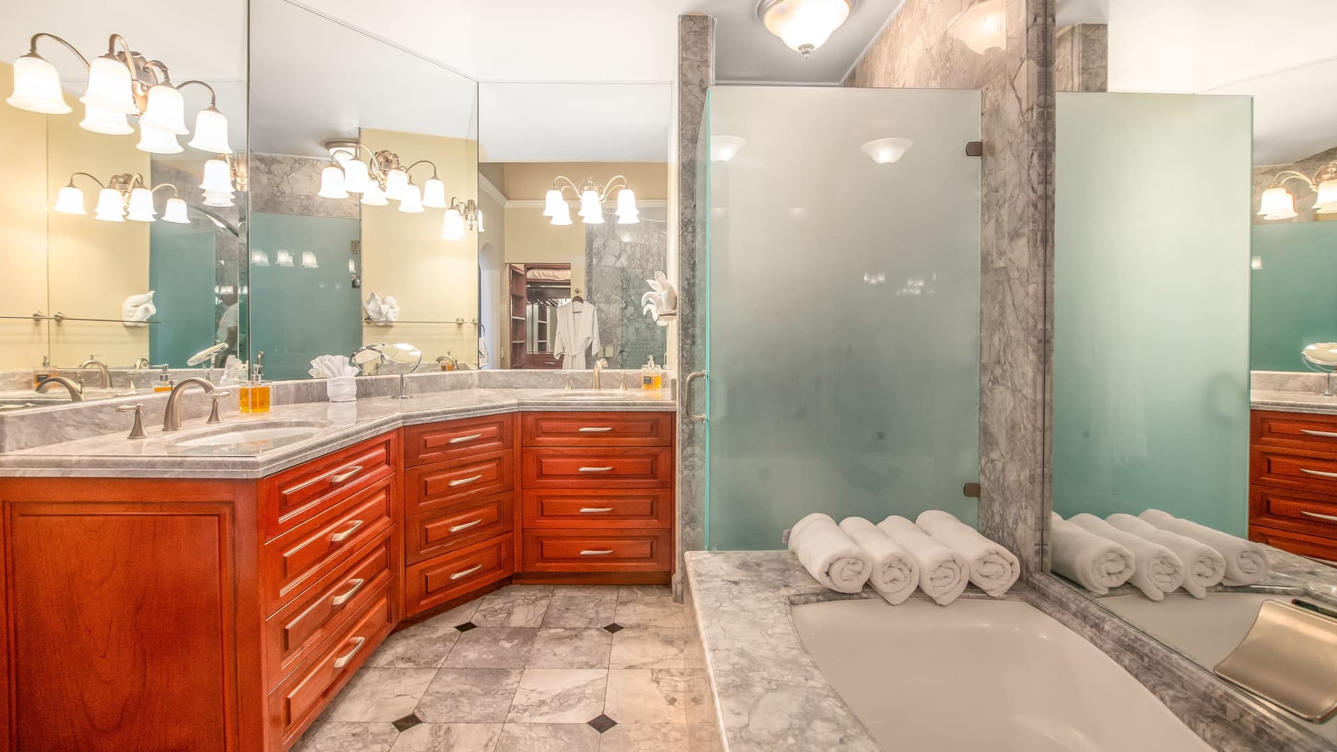 Palms Residence - Image 19