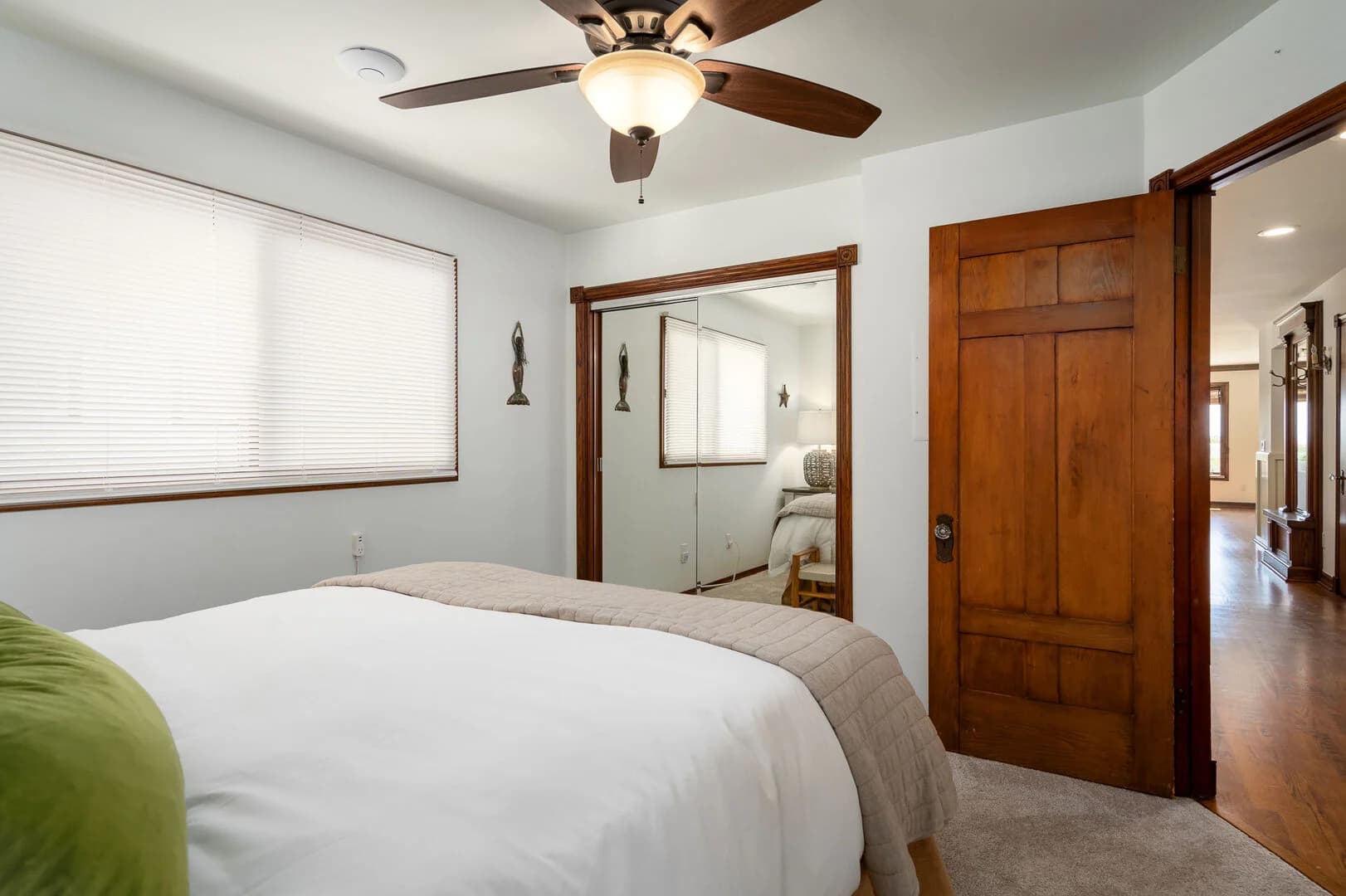 Seaside Serenity Haven - Image 40