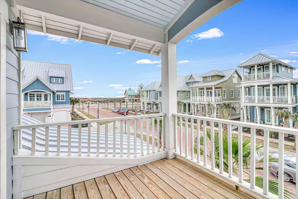 Beachin' Bungalow - Image 3