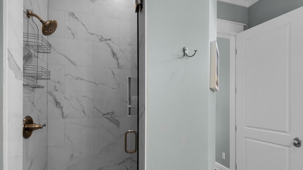 Lovely Day - Image 40