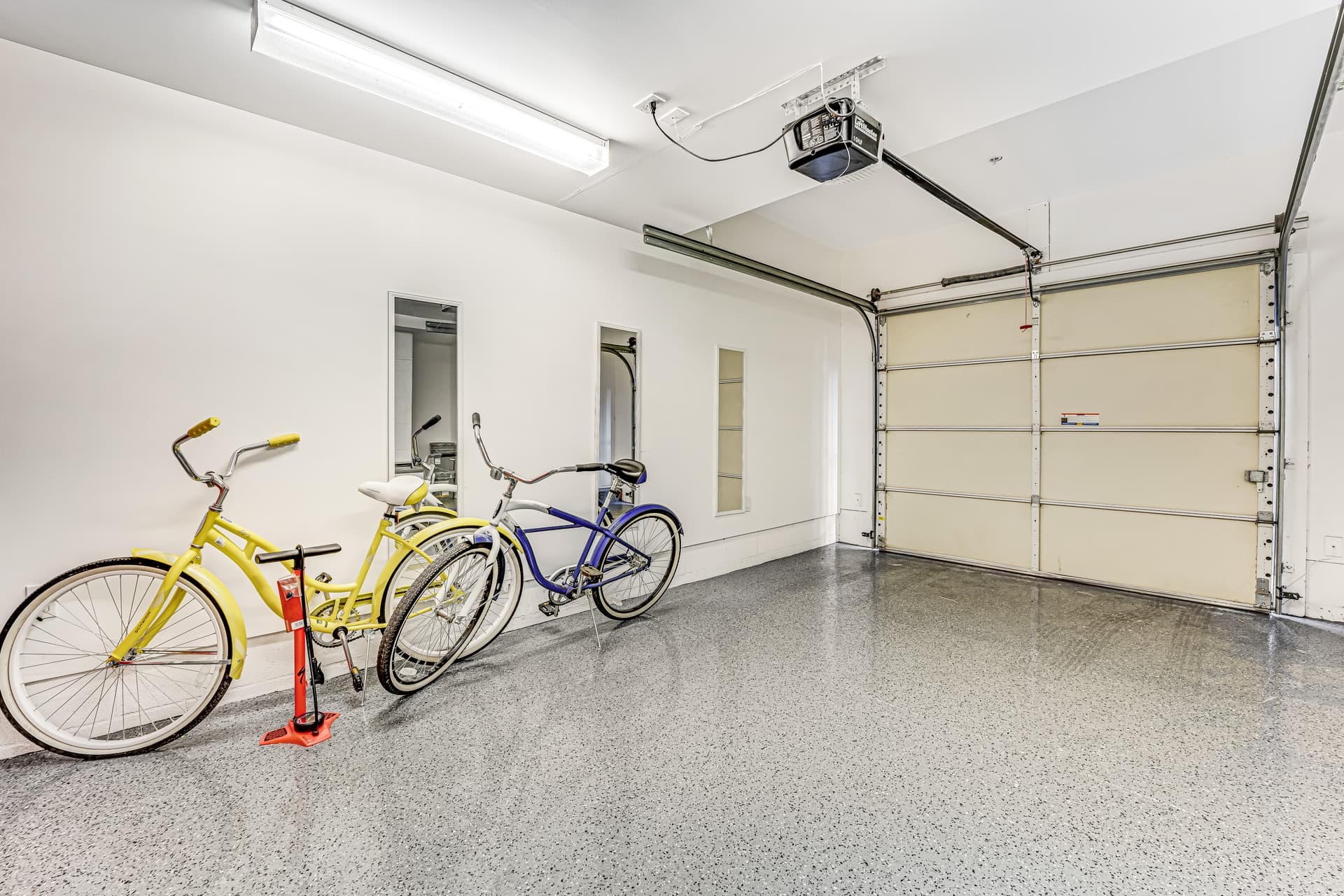 Blue Cactus Getaway - Image 29