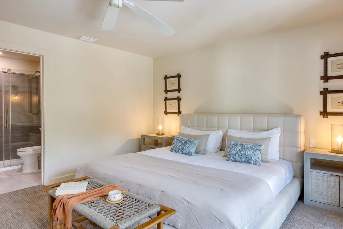 South Beach Serenity - Image 32