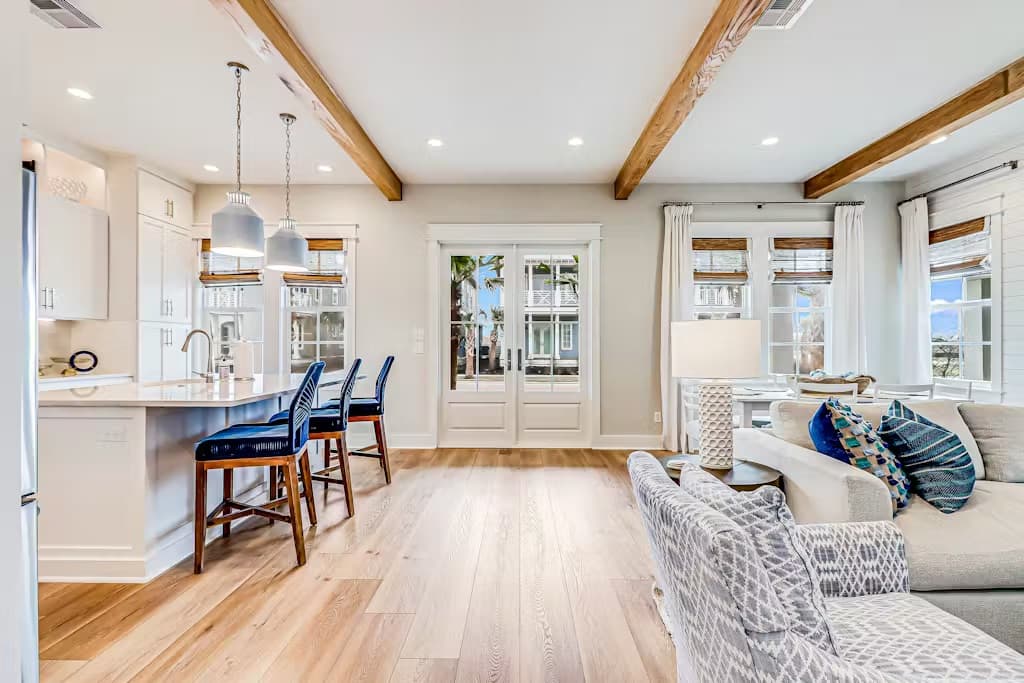 Beachin' Bungalow - Image 5