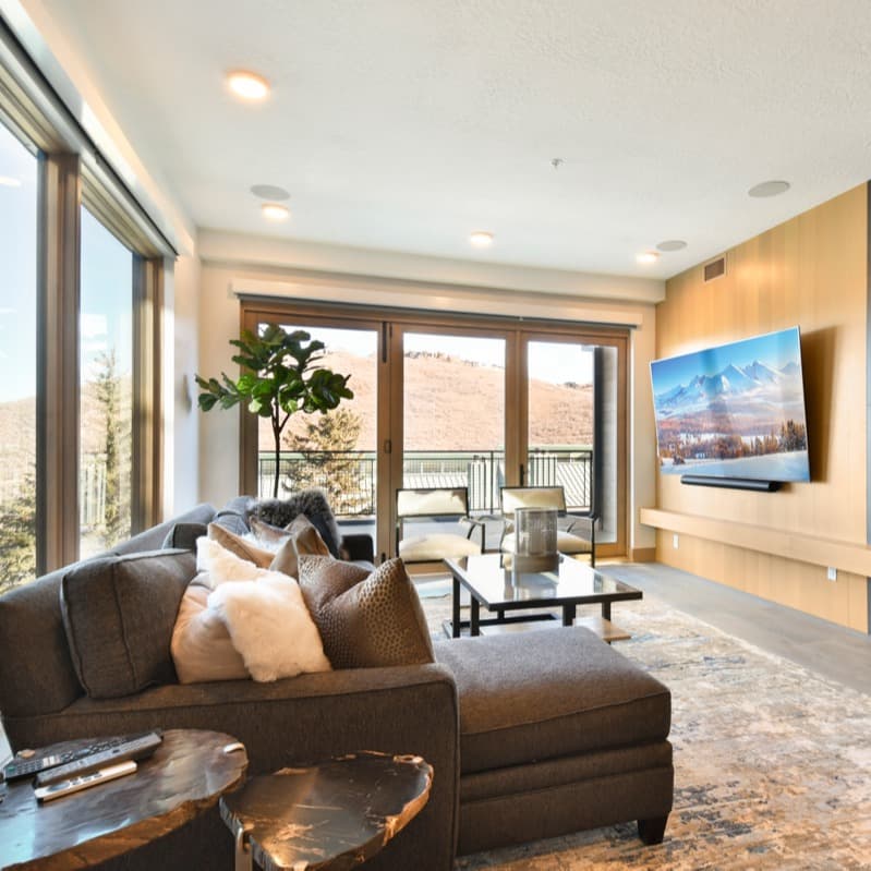 King's Crown - Image 1