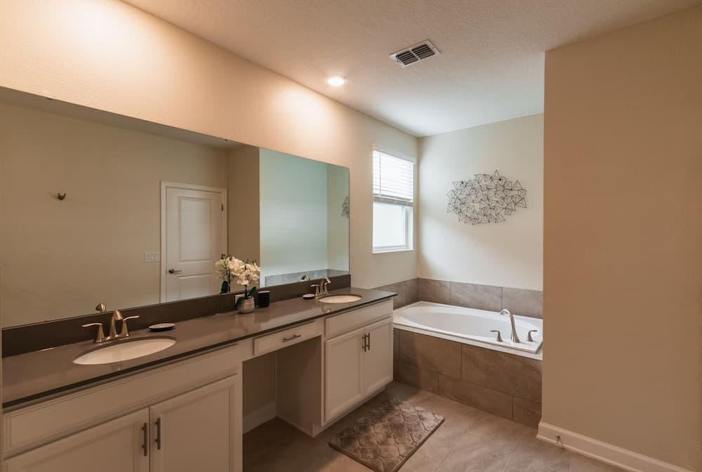 Broad Cedar - Image 23