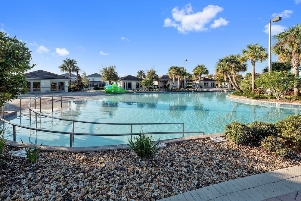 Broad Cedar - Image 36