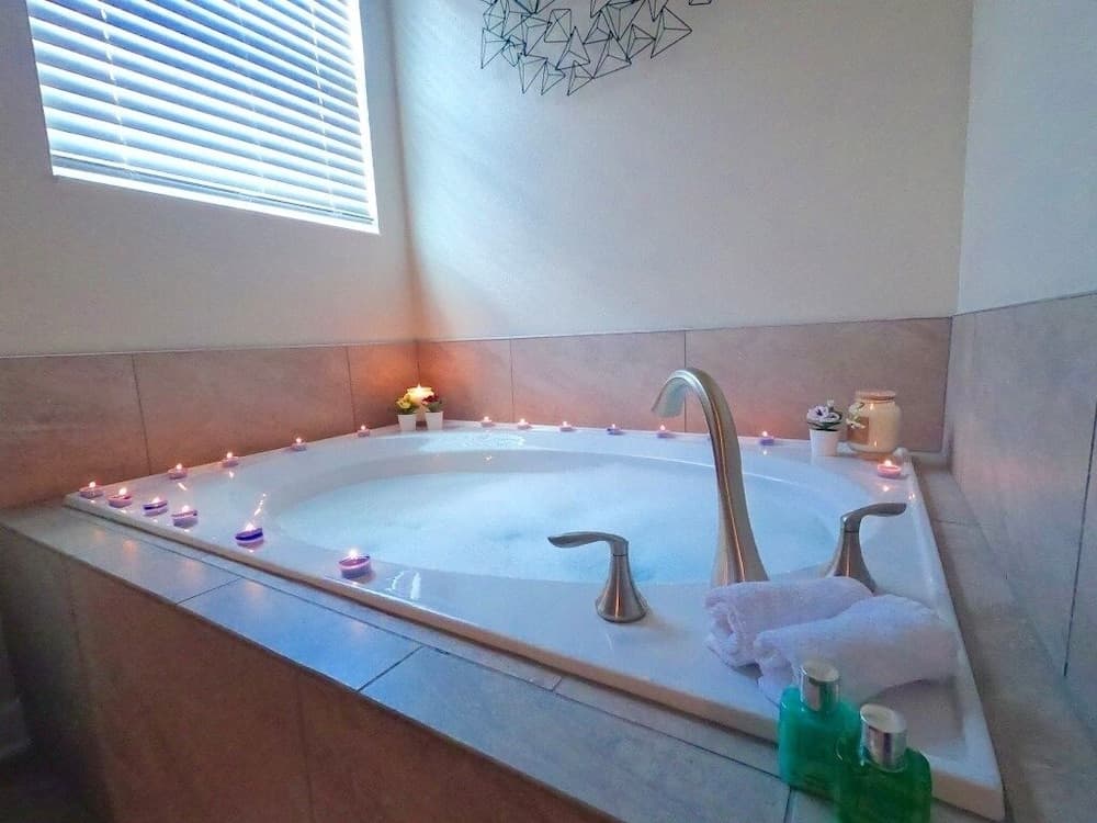 Broad Cedar - Image 25