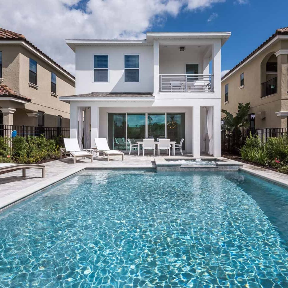 Modern Manse - Image 1