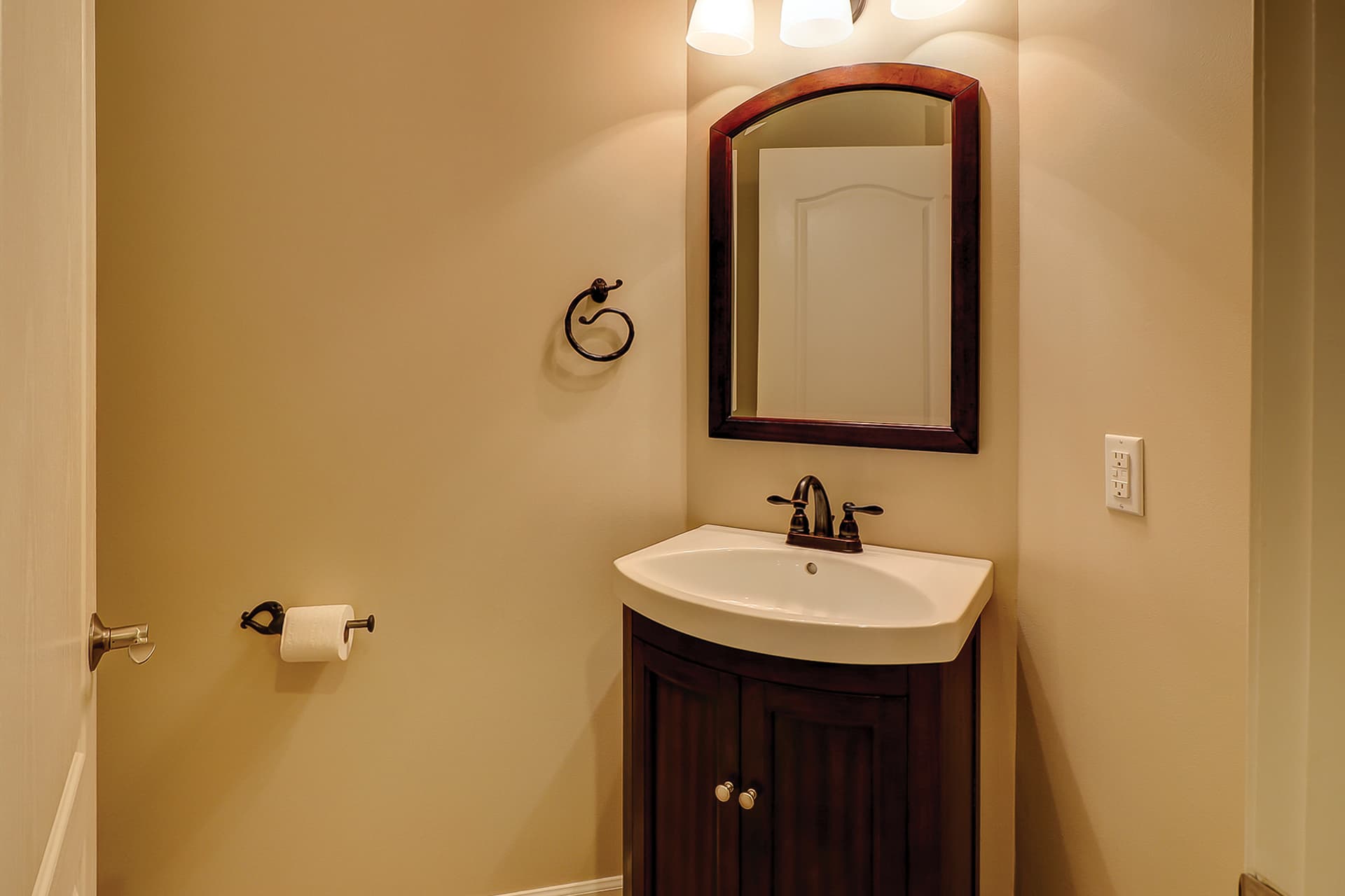 Full Sweep House - Image 15