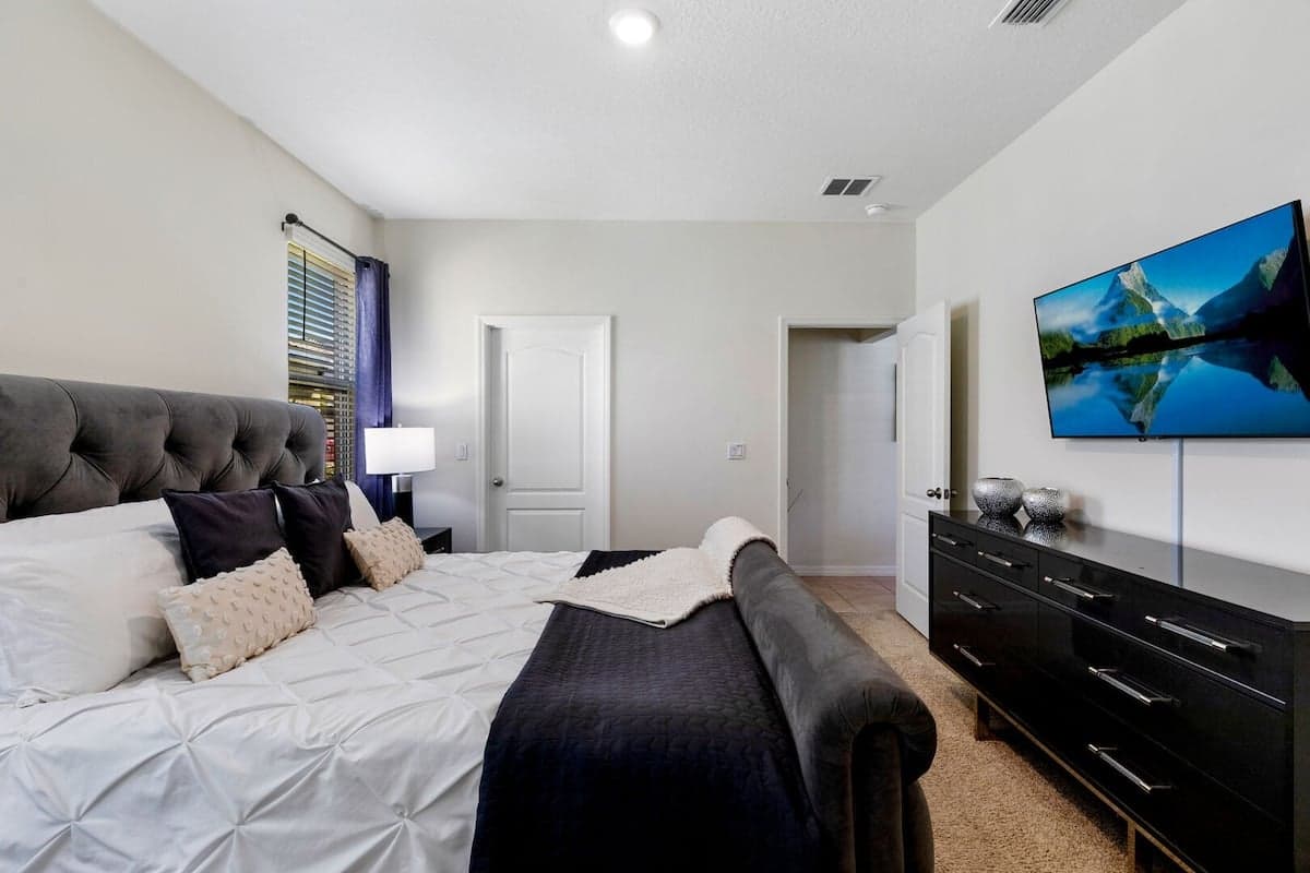 Solterra Lake - Image 18