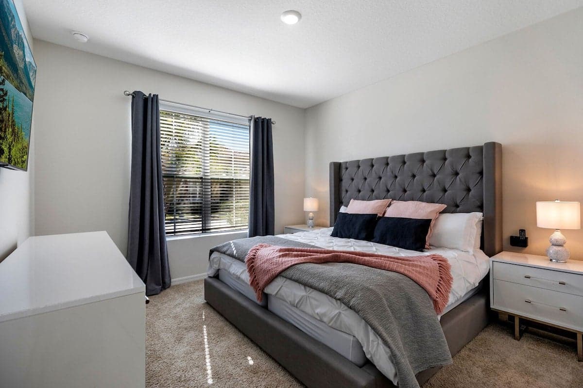 Solterra Lake - Image 19