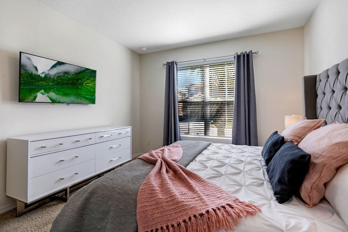 Solterra Lake - Image 20