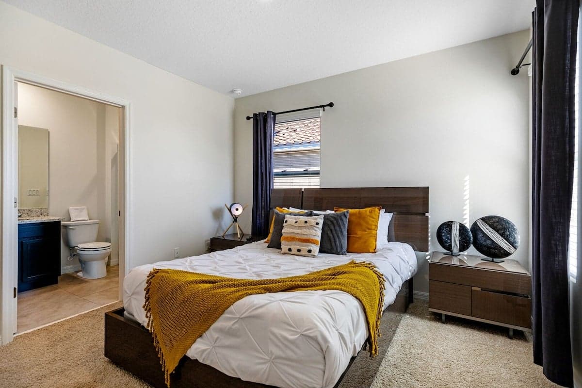 Solterra Lake - Image 21