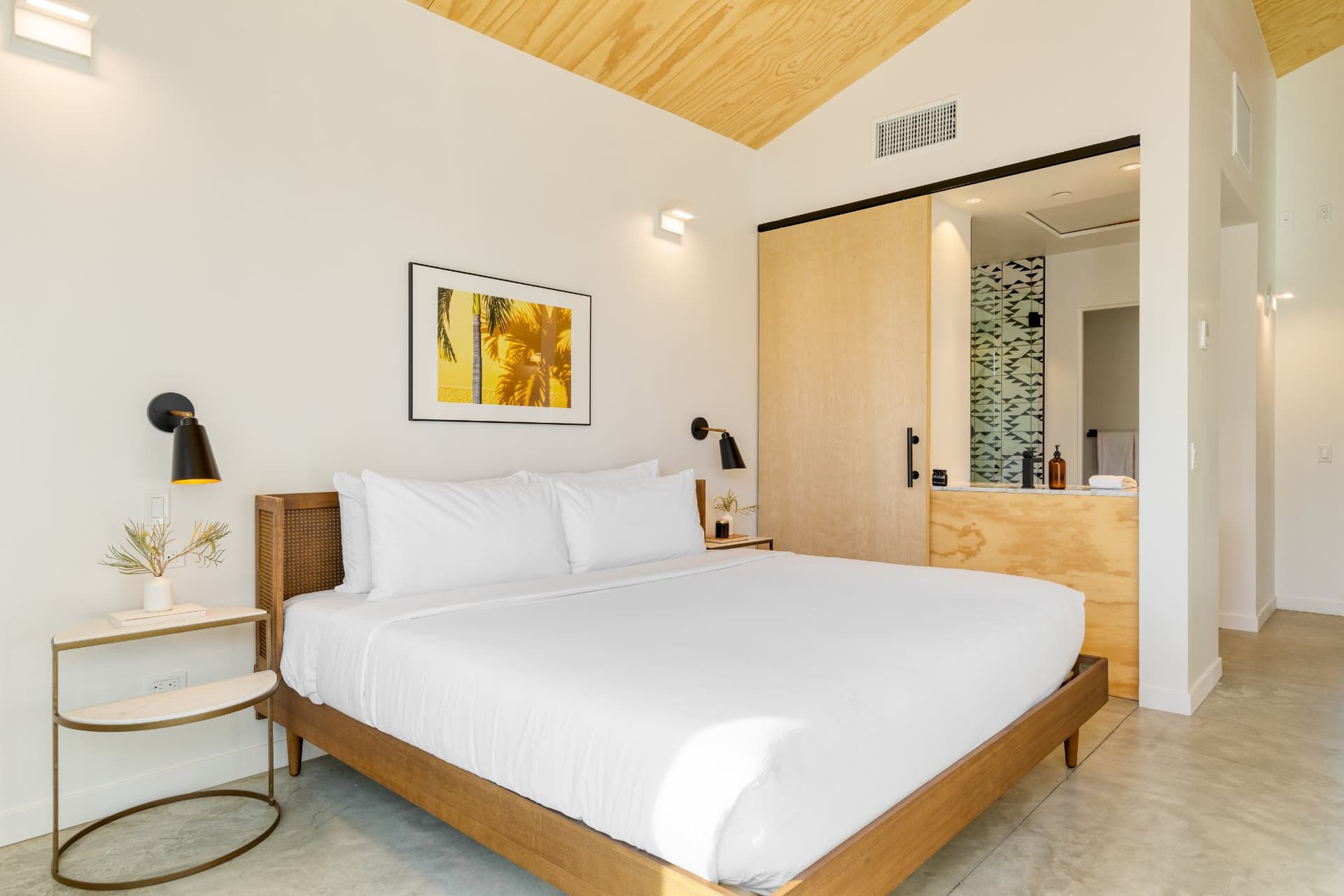 Bronze Leaf House - Image 24