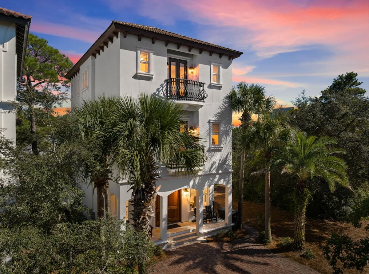 Sea Villa #76 - Image 1