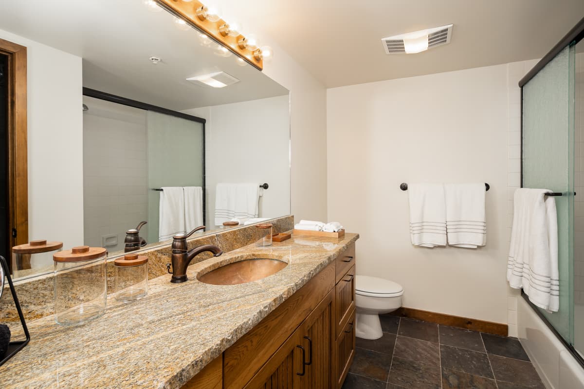 Skycrest Penthouse #1733 - Image 9