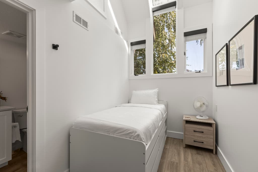 Red Pine Retreat - Image 15